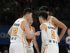 闽南雷霆队鏖战江汉金雕队，举重热身赛击败，替补奇兵立功。回归即成焦点
